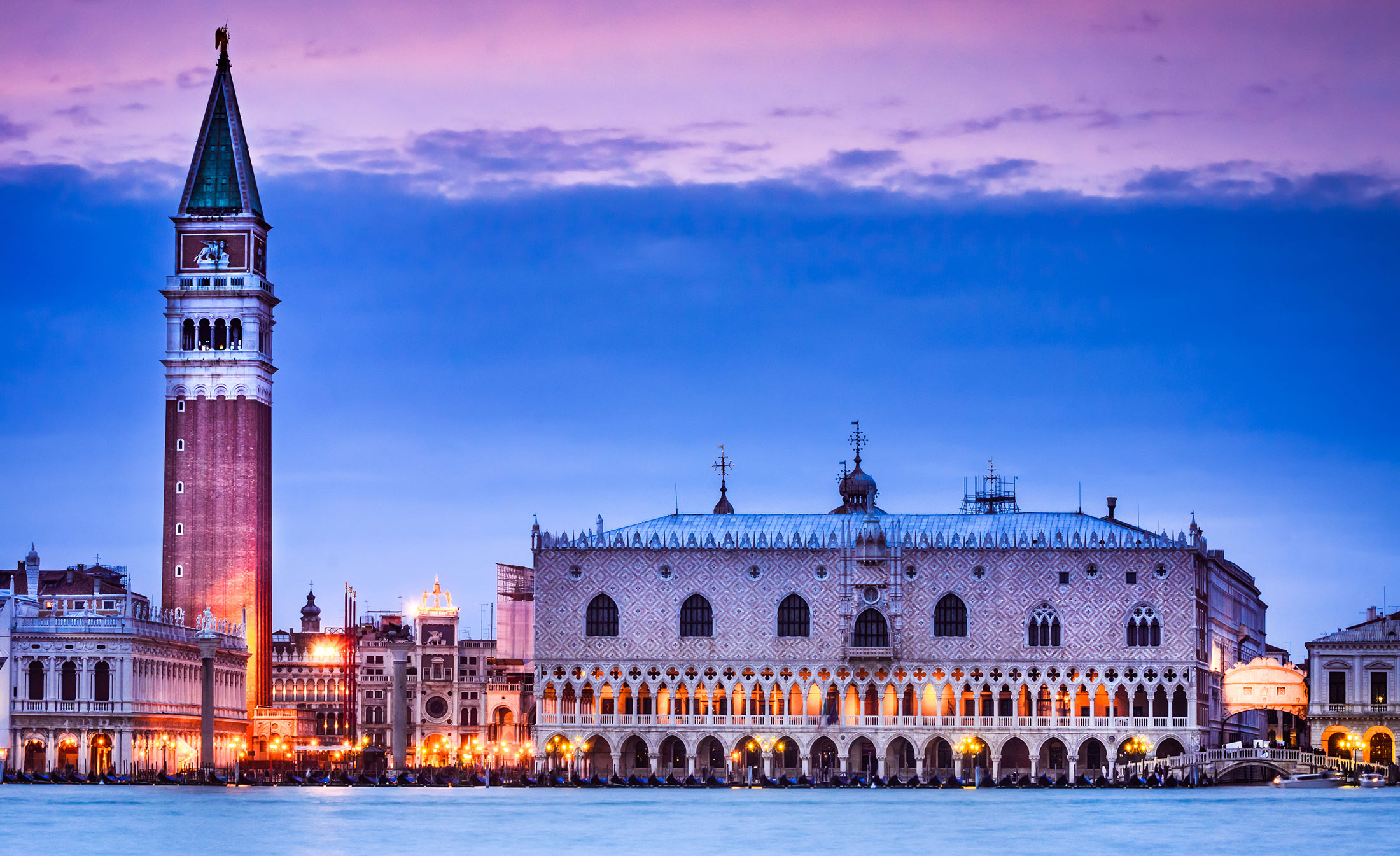 Palacio Ducal S Mbolo Del Poder Y Gloria De Venecia